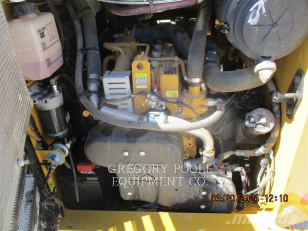 CAT 262D Skid steer loaders