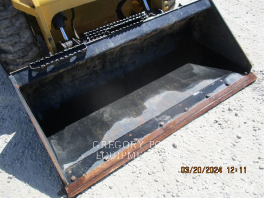 CAT 262D Skid steer loaders