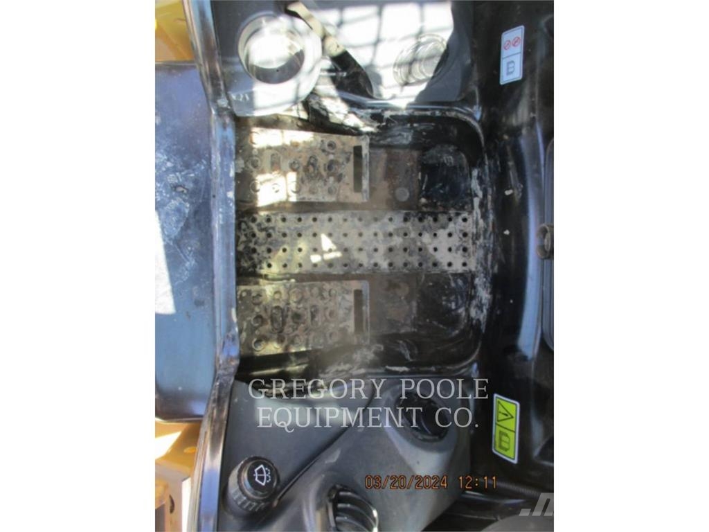 CAT 262D Skid steer loaders