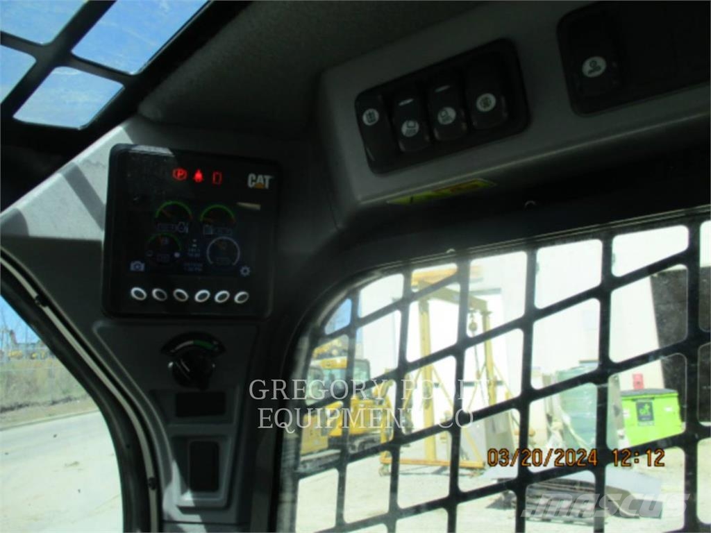CAT 262D Skid steer loaders
