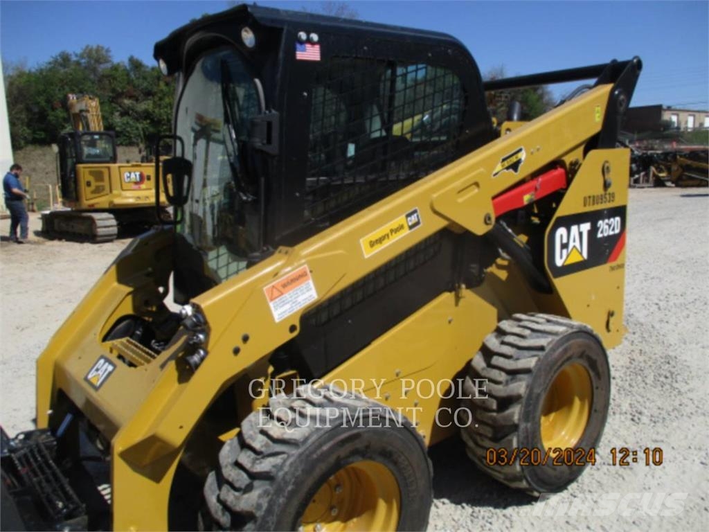 CAT 262D Skid steer loaders