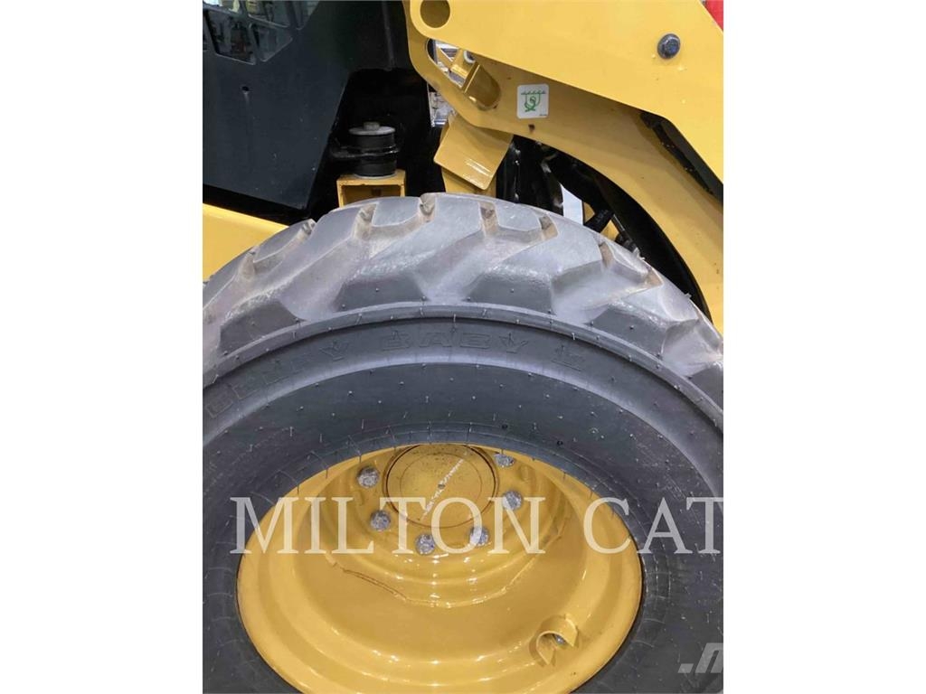 CAT 262D 3 Skid steer loaders