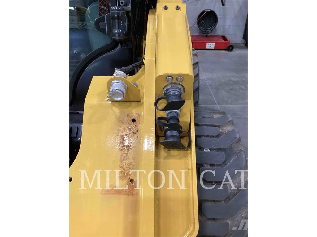 CAT 262D 3 Skid steer loaders