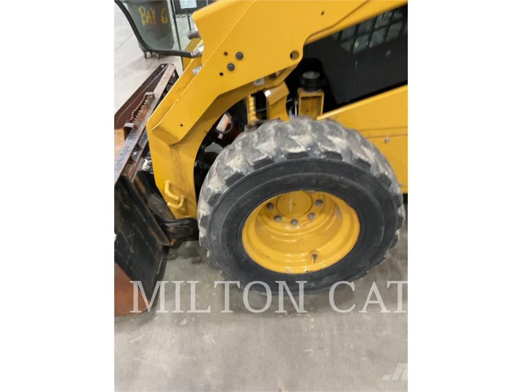 CAT 262D 3 Φορτωτάκια