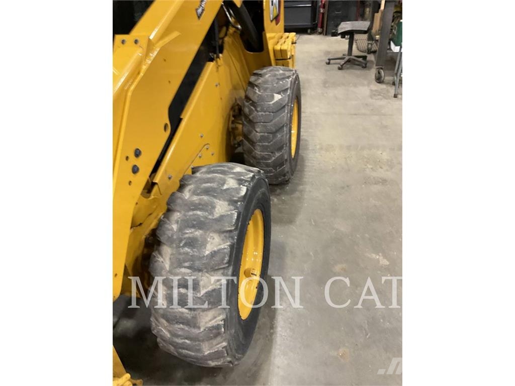 CAT 262D 3 Φορτωτάκια