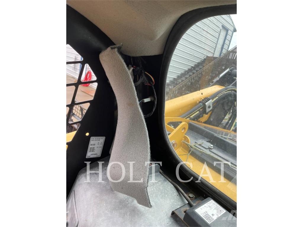 CAT 262D3 Skid steer loaders