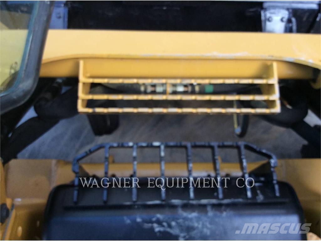 CAT 262D3 Skid steer loaders
