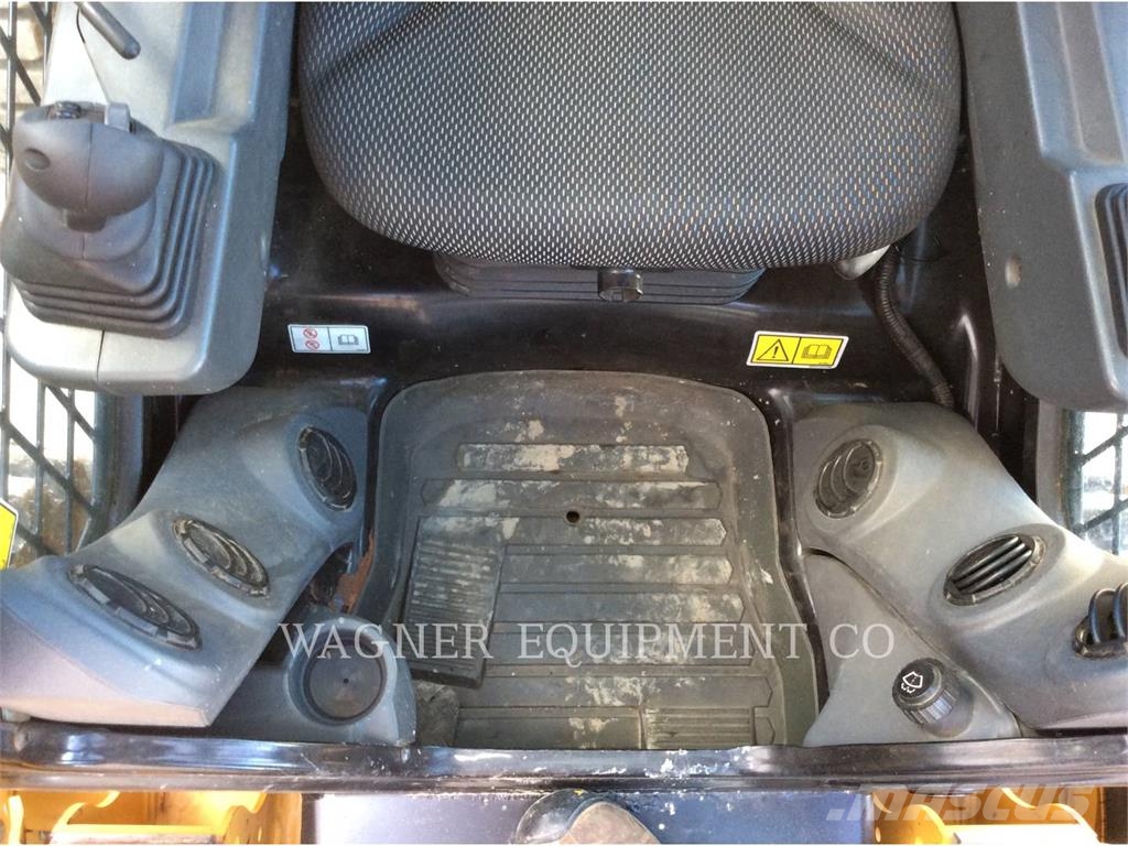 CAT 262D3 Skid steer loaders