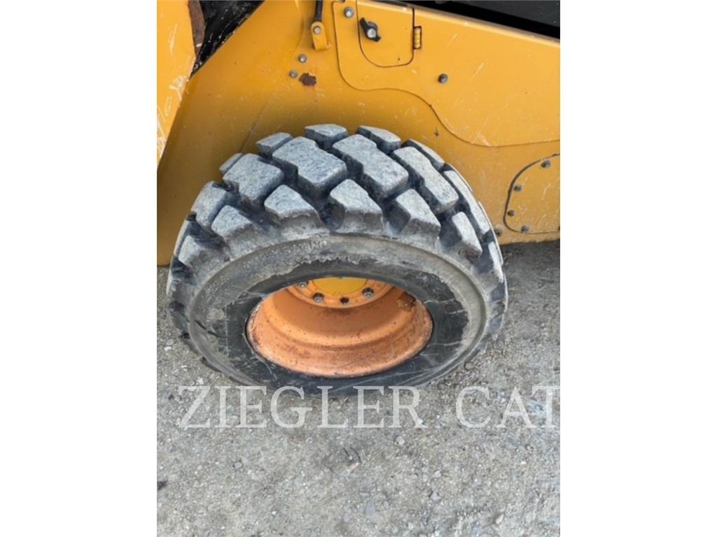 CAT 262D3 Φορτωτάκια