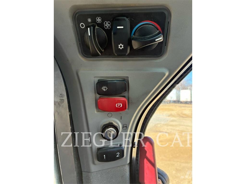 CAT 262D3 Φορτωτάκια