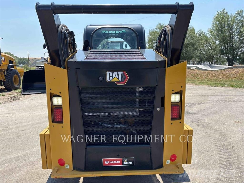 CAT 262D3 لوادر انزلاقية التوجيه
