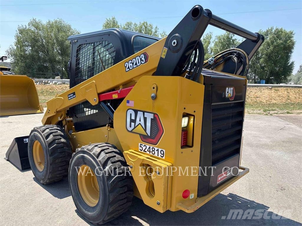 CAT 262D3 لوادر انزلاقية التوجيه