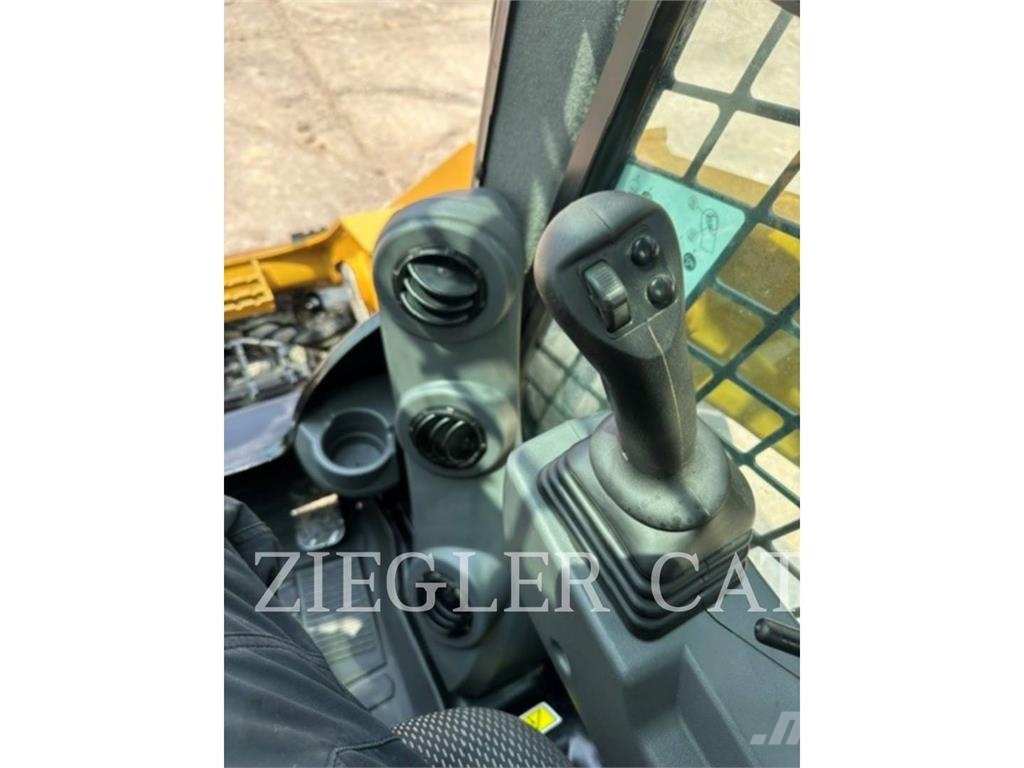 CAT 262D3 Kompaktrakodók