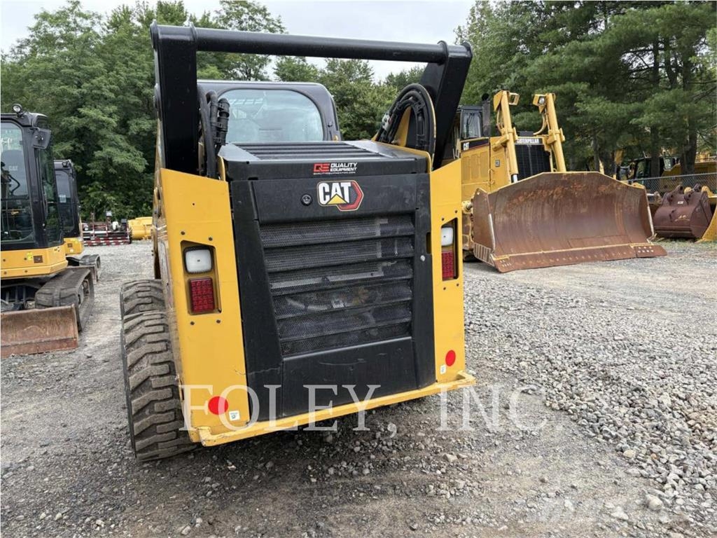 CAT 262D3 لوادر انزلاقية التوجيه