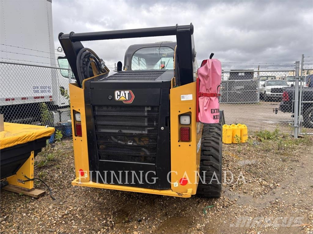 CAT 262D3 لوادر انزلاقية التوجيه