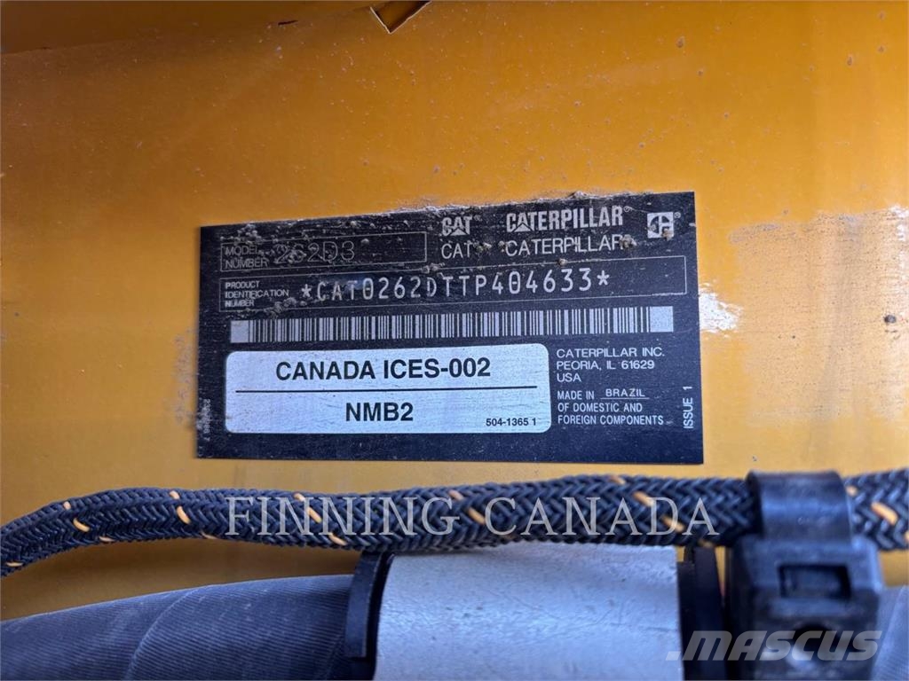 CAT 262D3 لوادر انزلاقية التوجيه