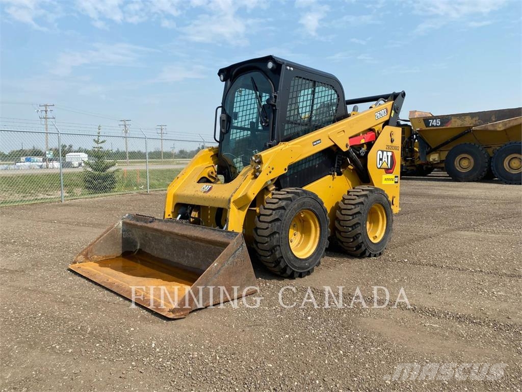 CAT 262D3 لوادر انزلاقية التوجيه