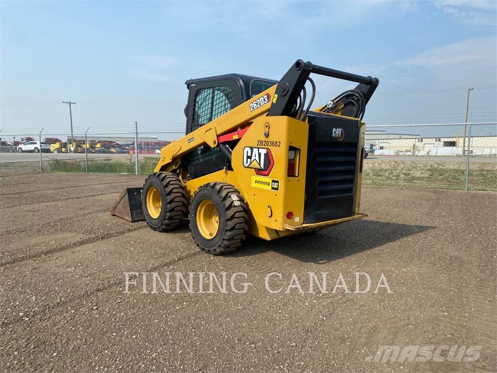 CAT 262D3 لوادر انزلاقية التوجيه