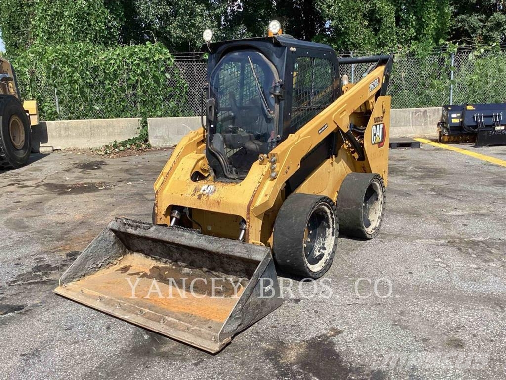 CAT 262D3 Mini Pale Gommate