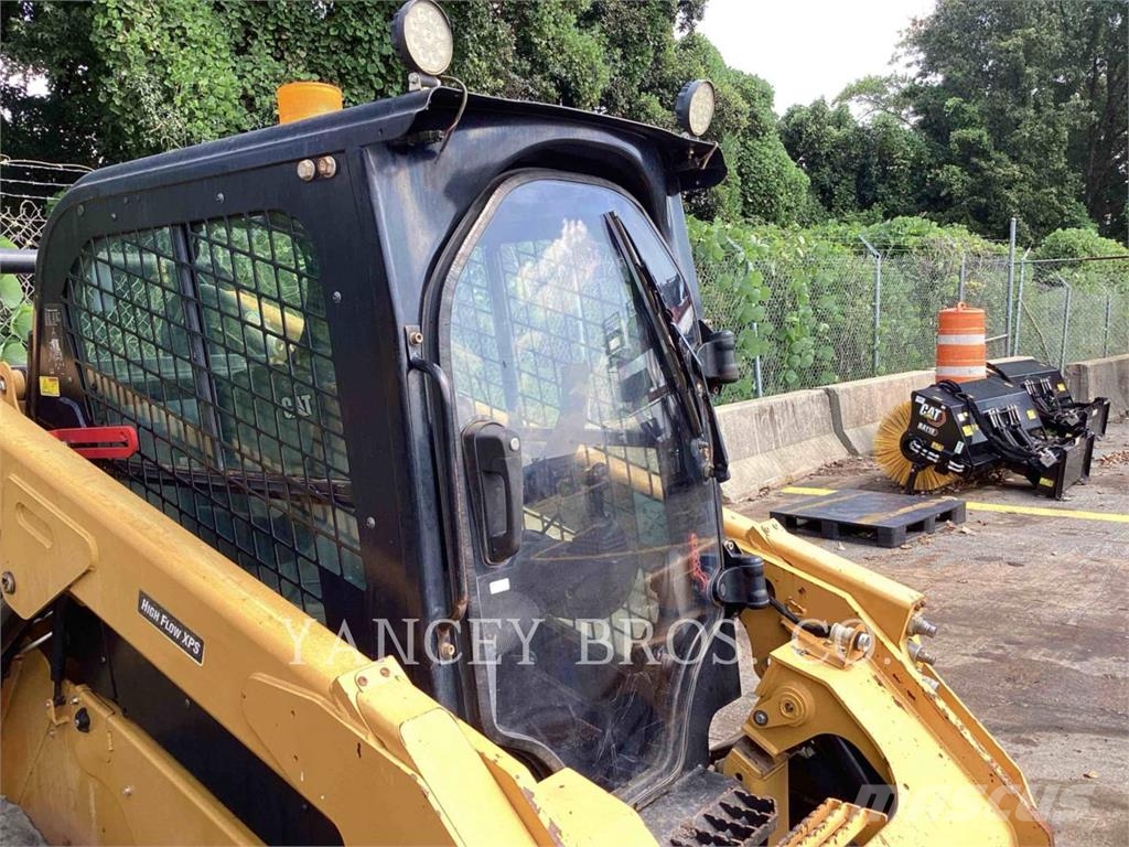 CAT 262D3 Mini Pale Gommate