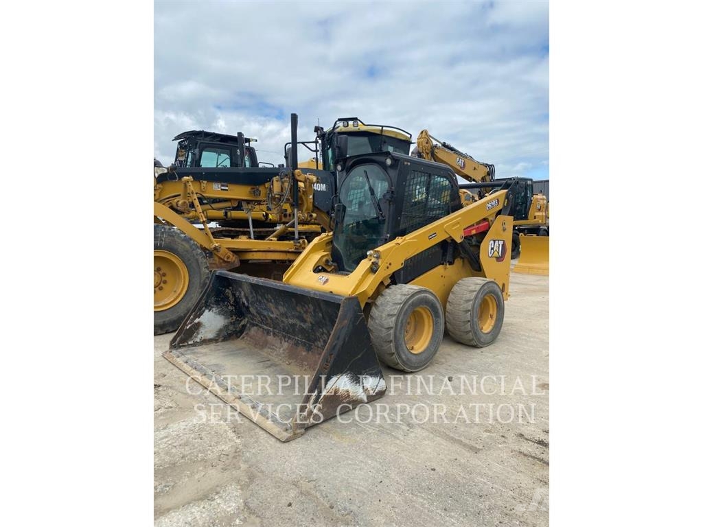 CAT 262D3 Skid steer loaders