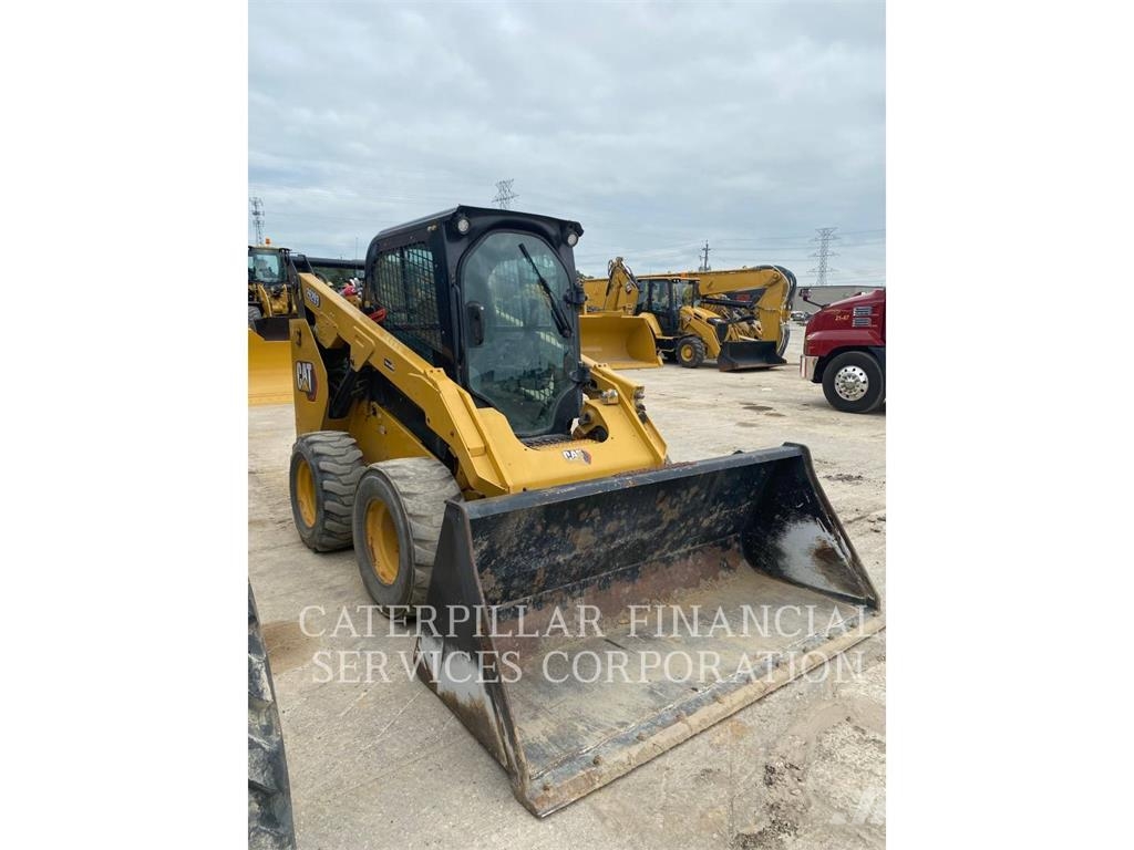 CAT 262D3 Skid steer loaders