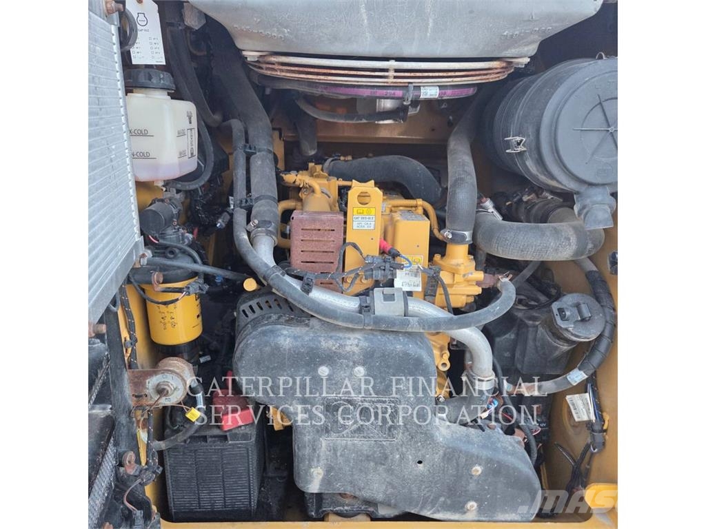 CAT 262D3 Skid steer loaders