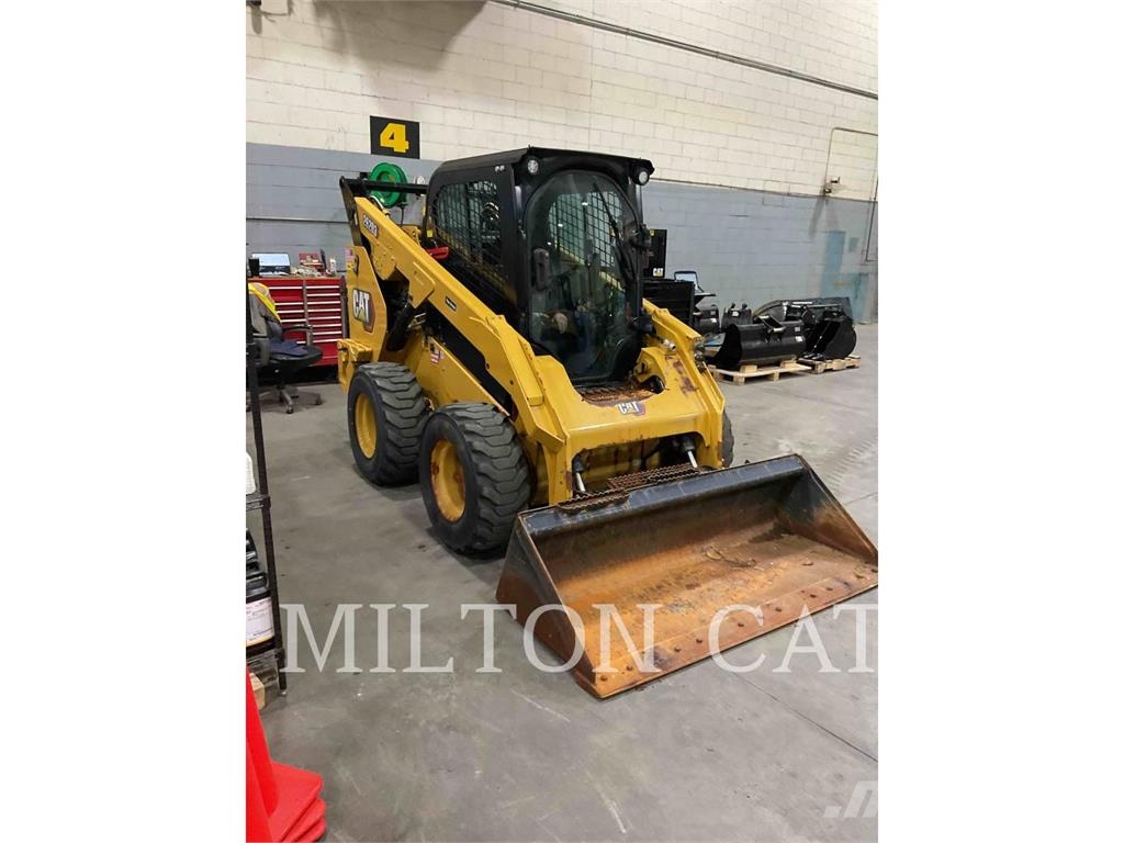 CAT 262D3 Minilæsser - skridstyret
