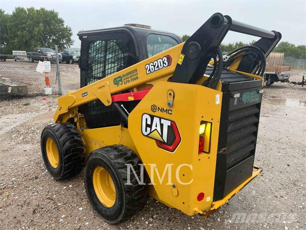 CAT 262D3 لوادر انزلاقية التوجيه