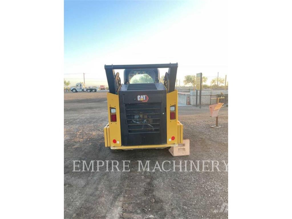 CAT 262D3 لوادر انزلاقية التوجيه
