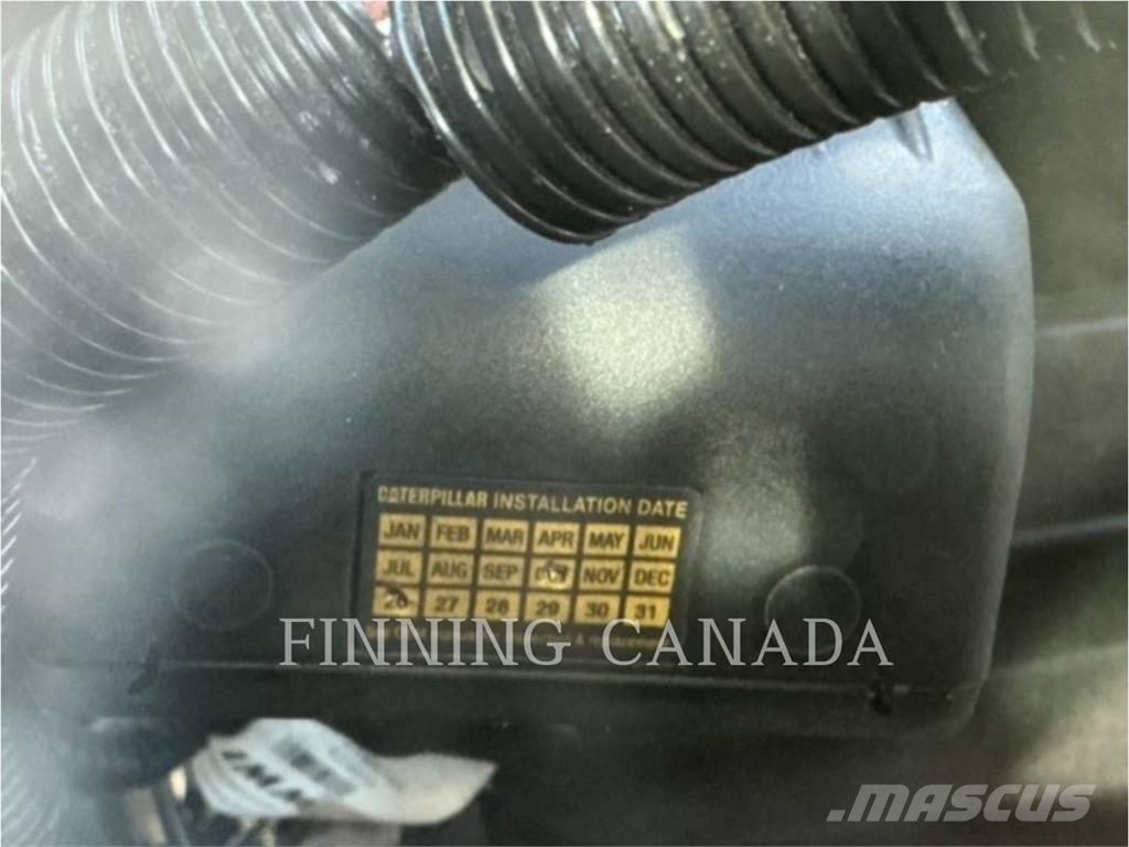 CAT 262D3 لوادر انزلاقية التوجيه