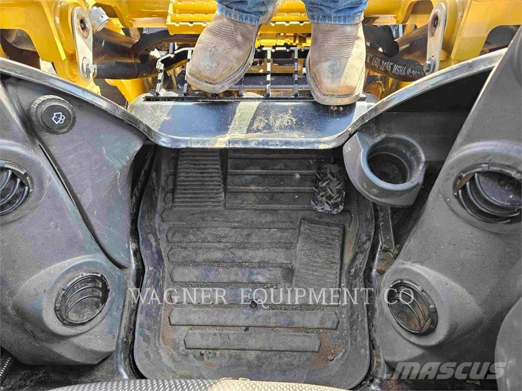 CAT 262D3 HF Skid steer loaders