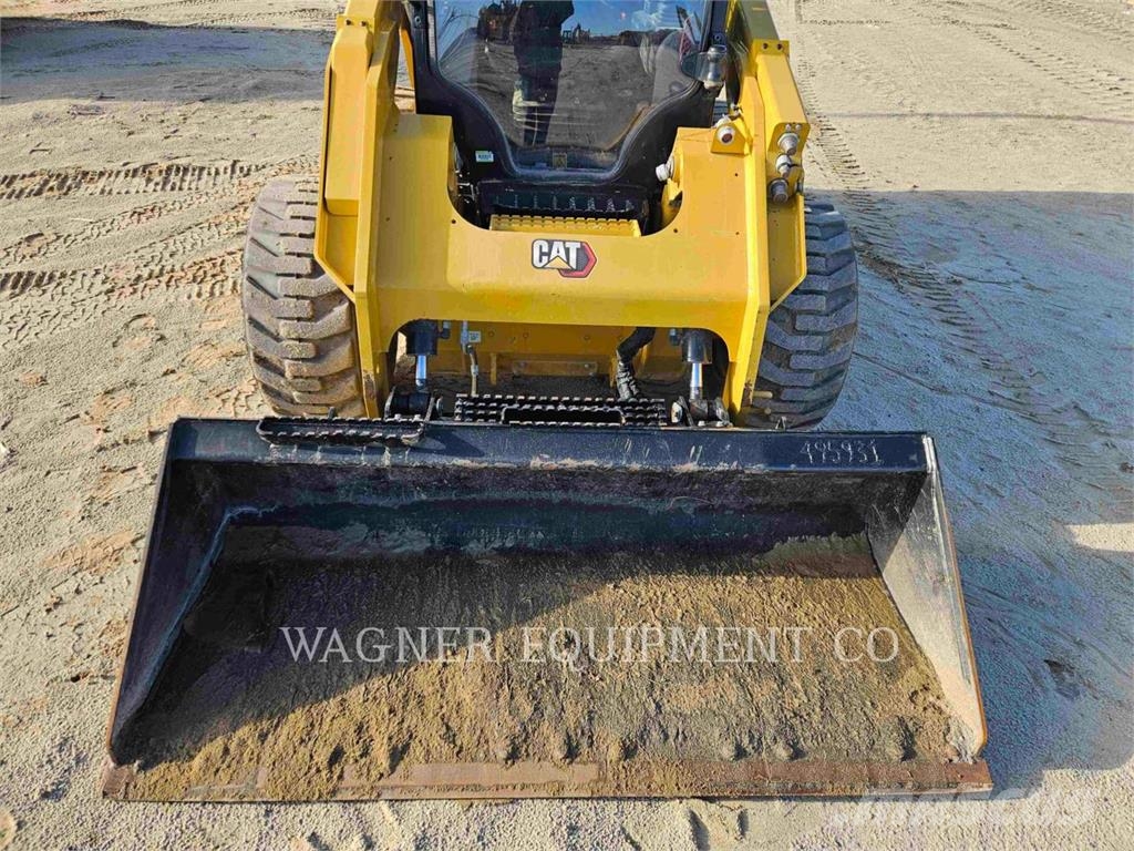 CAT 262D3 HF Skid steer loaders