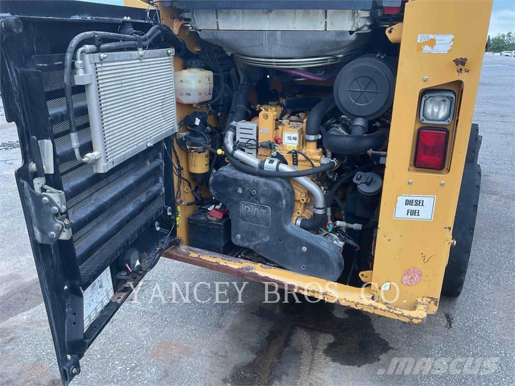 CAT 262D3 HF Φορτωτάκια