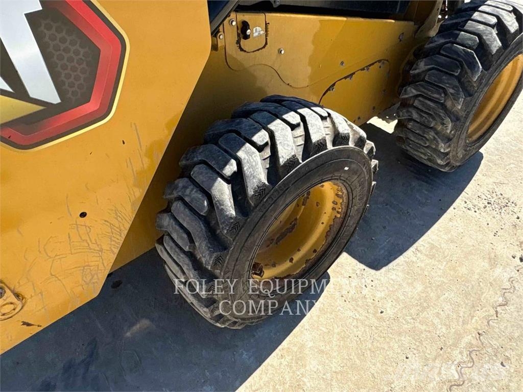 CAT 262D3STD2C Φορτωτάκια