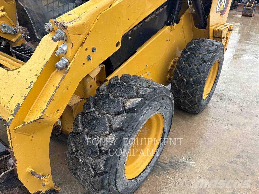 CAT 262D3XPS2C Minicargadoras