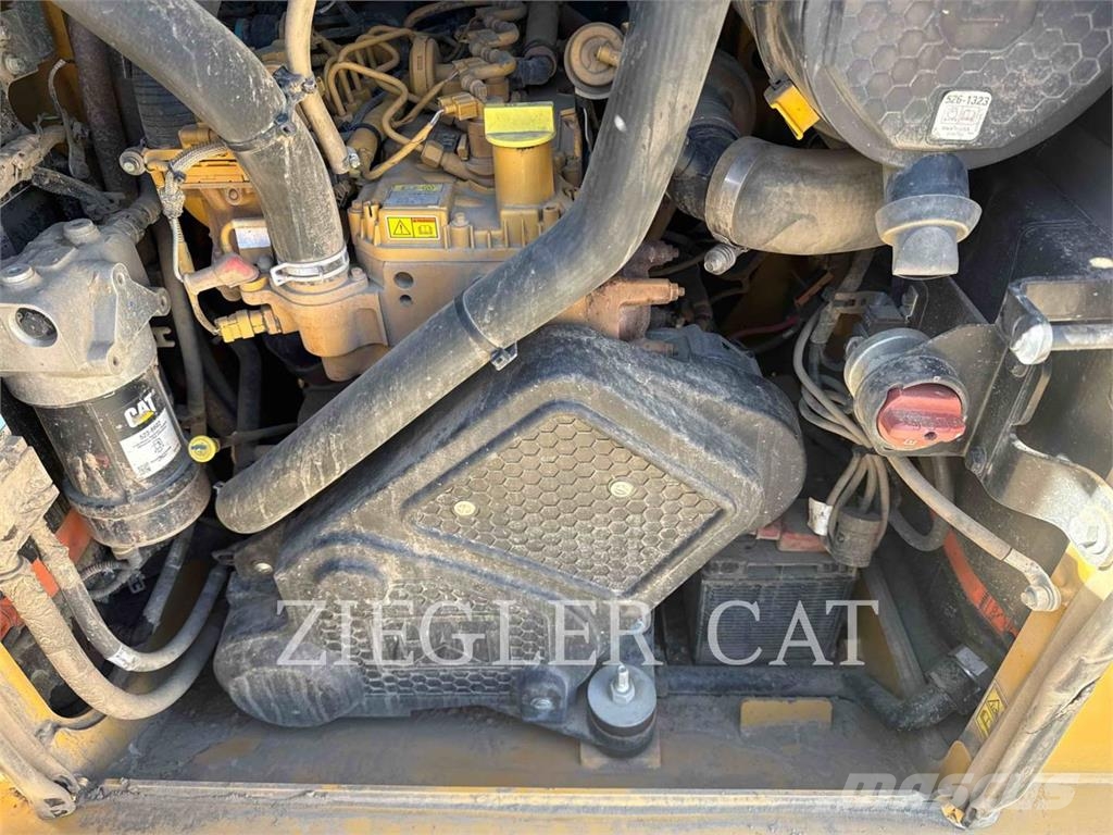 CAT 265 Utovarivači gusjeničari