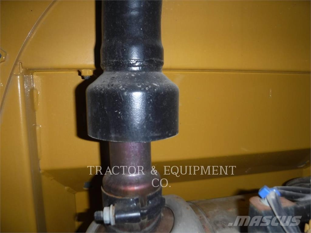 CAT 265 HP3CB Mini Pale Gommate