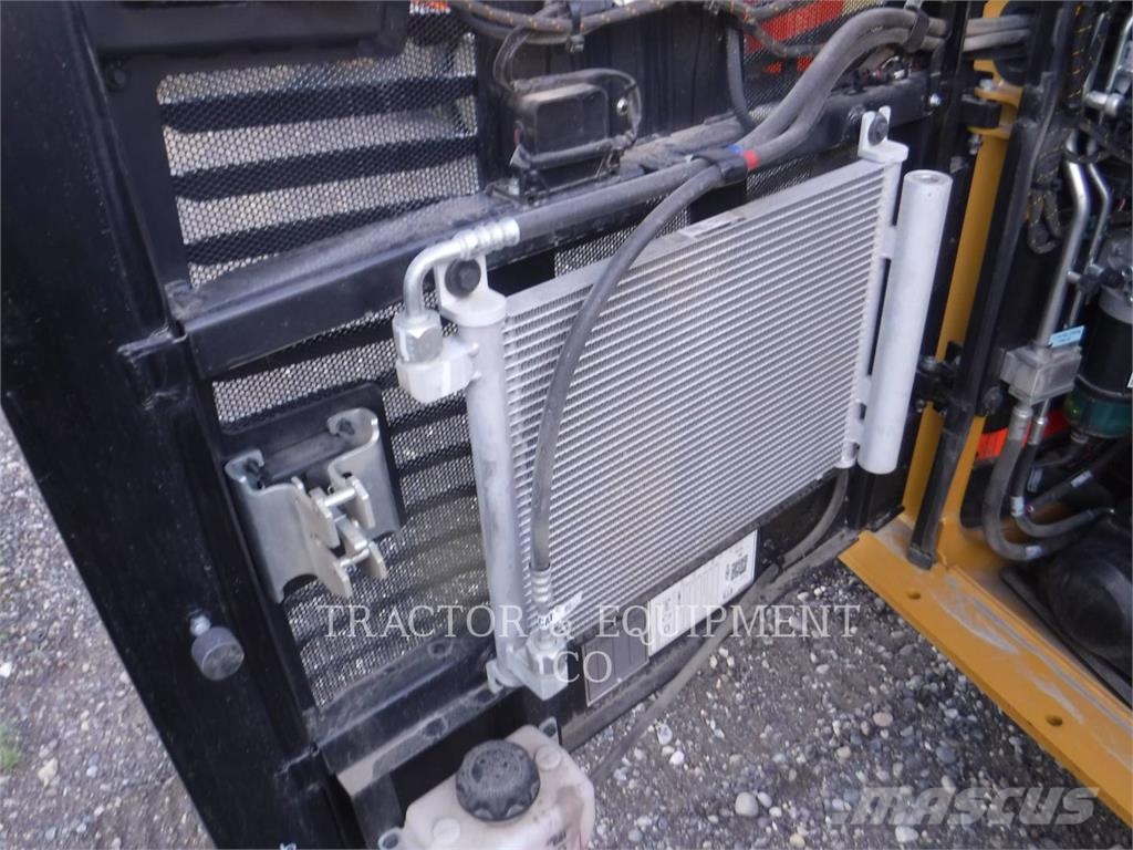 CAT 265 HP3CB Mini Pale Gommate