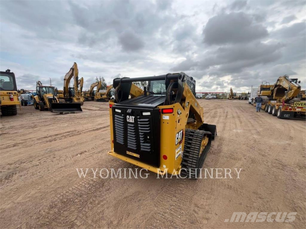 CAT 265 SF لوادر انزلاقية التوجيه
