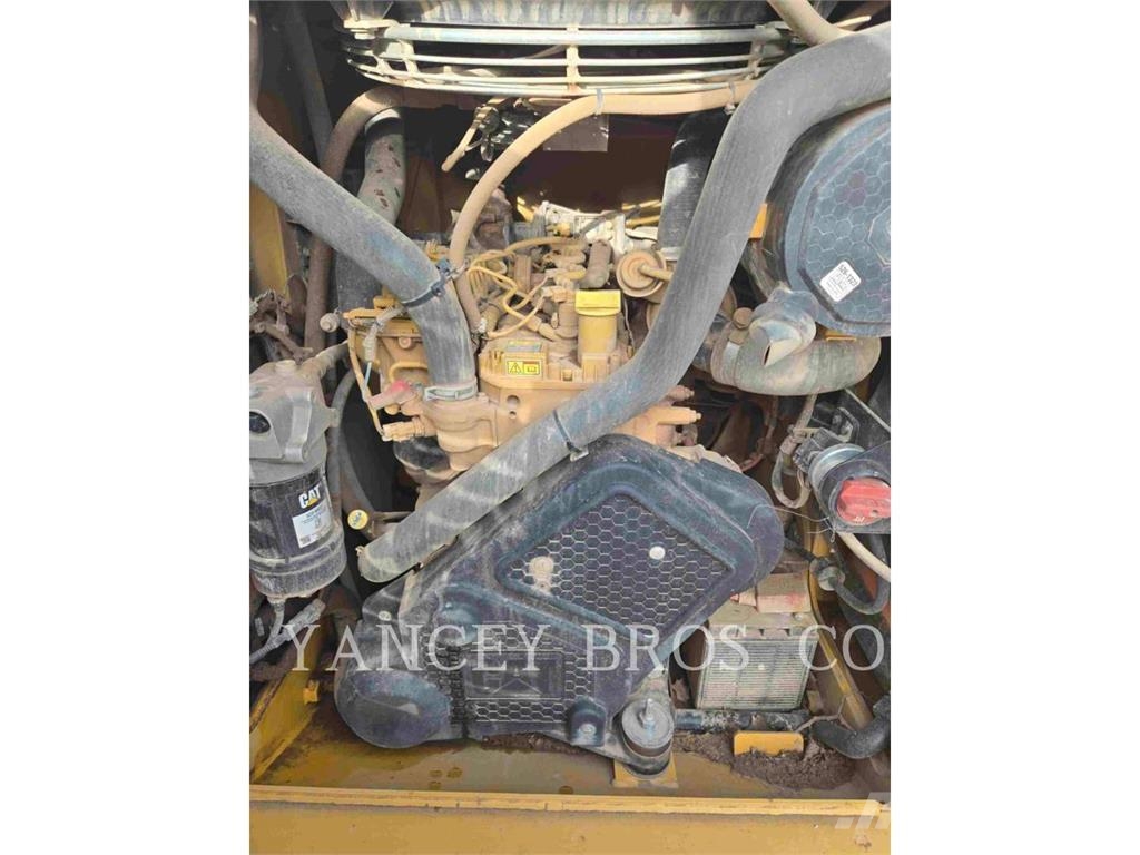 CAT 26505 لوادر انزلاقية التوجيه