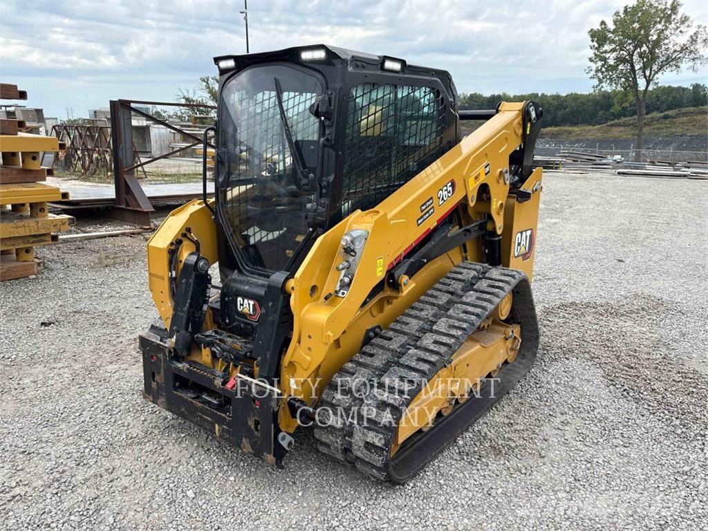 CAT 26505 Liukuohjatut kuormaajat