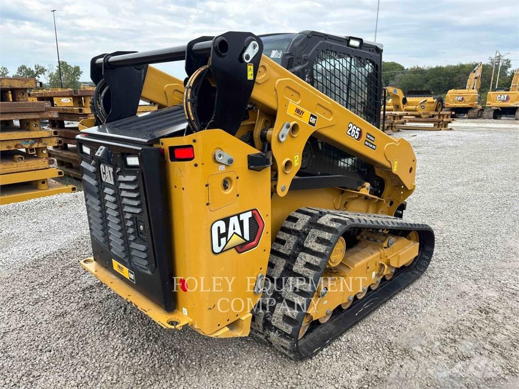 CAT 26505 Liukuohjatut kuormaajat