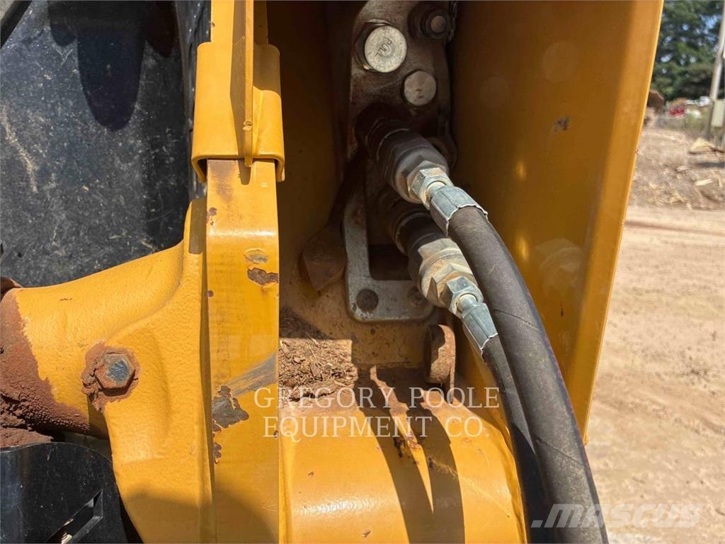 CAT 26505 Lánctalpas homlokrakodók