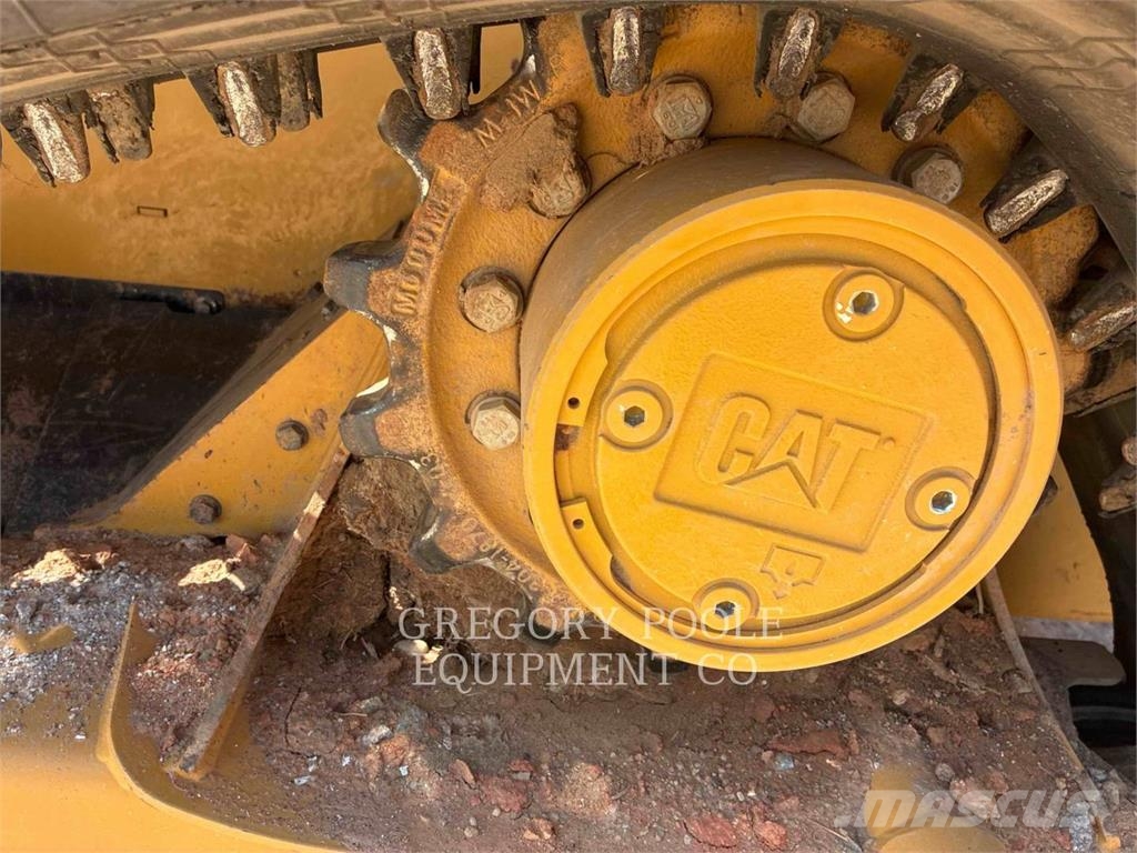CAT 26505 Lánctalpas homlokrakodók