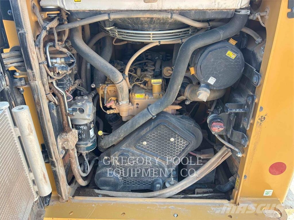 CAT 26505 Lánctalpas homlokrakodók