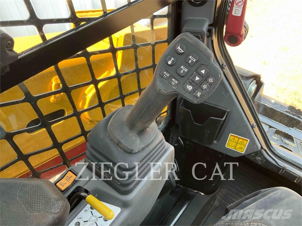 CAT 270 Мини-погрузчики