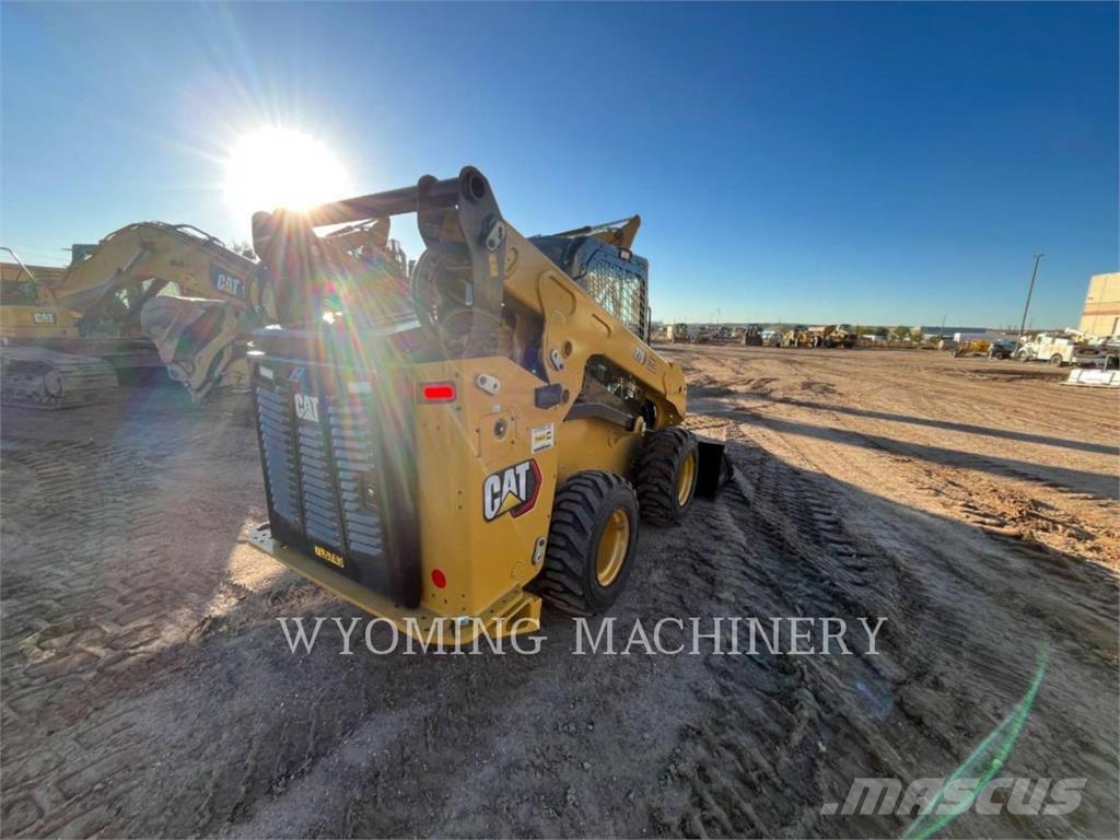 CAT 270 Мини-погрузчики