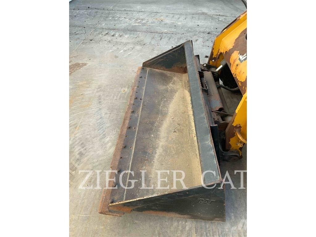 CAT 272D Kompaktrakodók