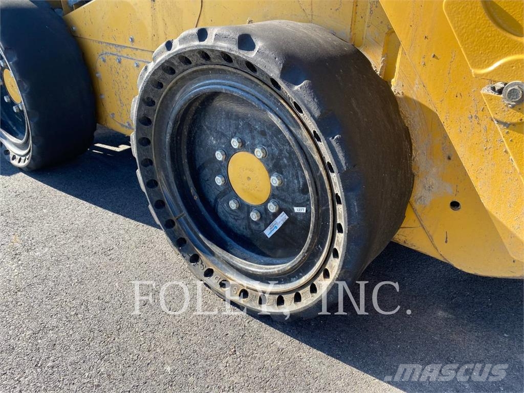CAT 272D2 Φορτωτάκια